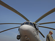 Defense News (США): Россия продолжает показывать свою военную мощь, демонстрируя летные испытания своего нового тяжелого вертолета Ми-26 - «ЭКОНОМИКА»