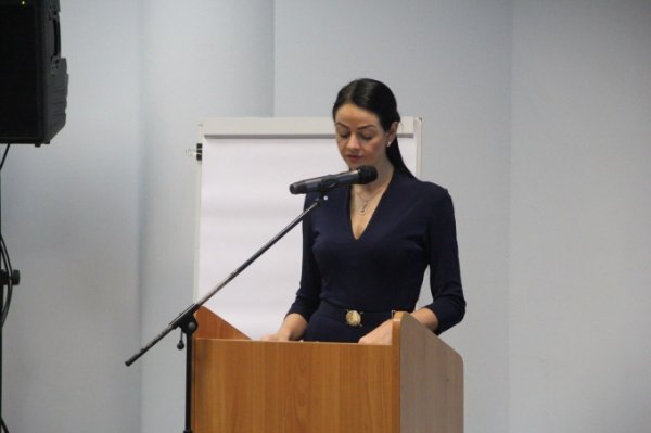 Ольга Глацких получила награду за ДИВС, проработав там меньше месяца