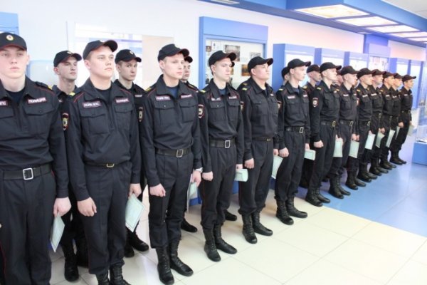 Свердловские полицейские приняли присягу