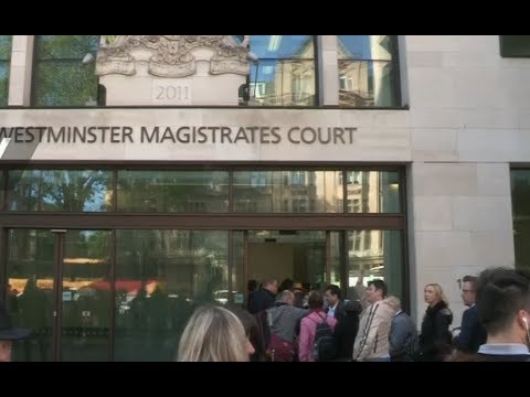 Ситуация у здания суда в Лондоне, где рассматривают запрос США на экстрадицию Ассанжа - (видео)