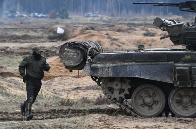 Российский боец угнал танк под минометным огнем ВСУ. <br>Сводка СВО 14 августа - «Спецоперация»