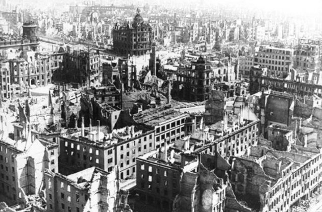 Власти Дрездена не будут восстанавливать надпись о бомбардировках города - «Общество»