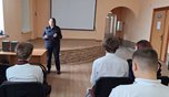 В Уссурийске полицейские провели профилактическую беседу со школьниками - «Новости Уссурийска»