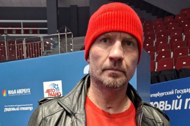 Роман Костомаров показал, как упал на льду во время тренировки - «Спорт»