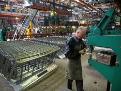 Производство автомобилей на Украине рухнуло почти в сто раз - «Политика»