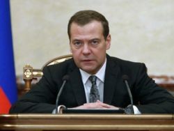 Медведев научно обосновал повышение пенсионного возраста - «Здоровье»