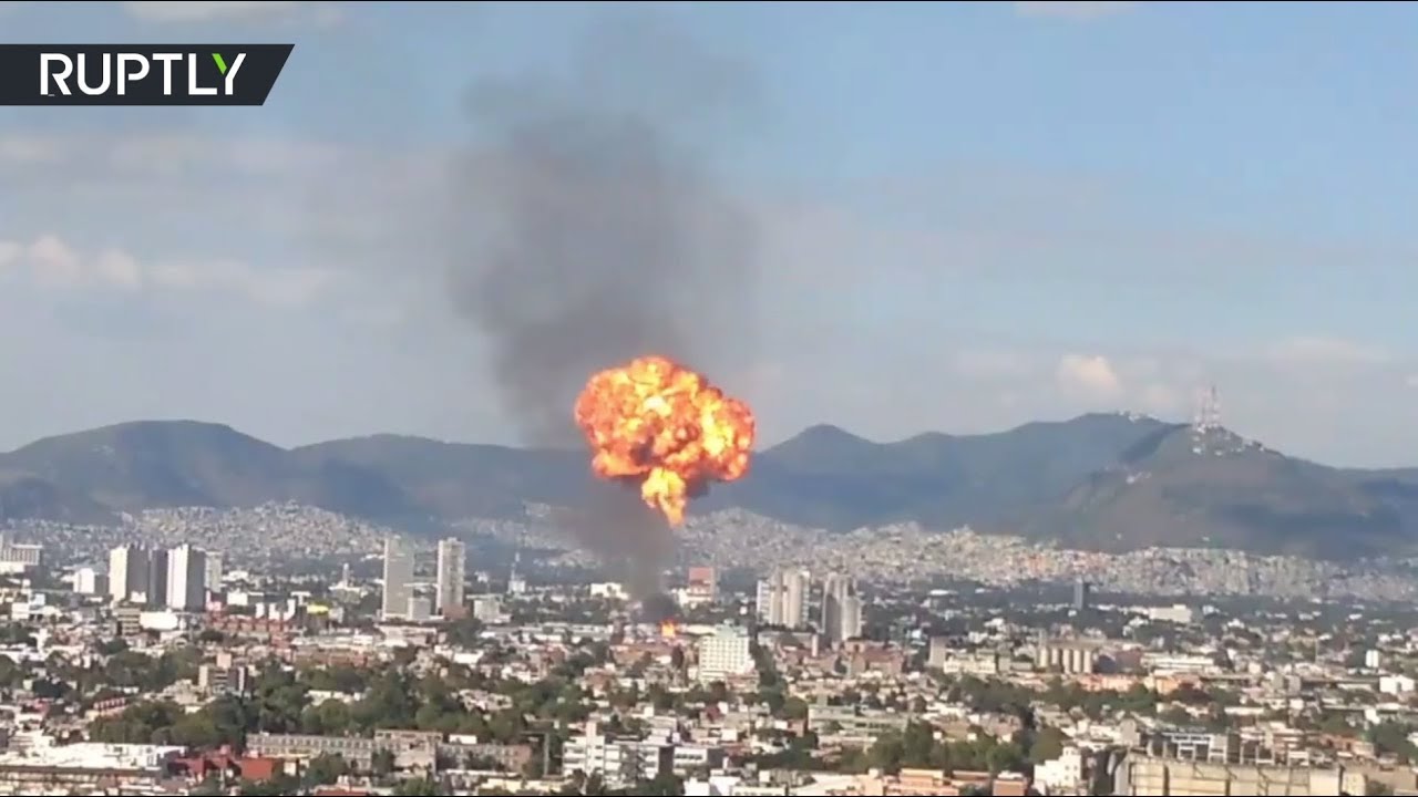 Сгорел шар. Взрыв шара. Звуки взрывов Мехико. Дом взрыва шара. В Мексике загорелся воздушный шар.