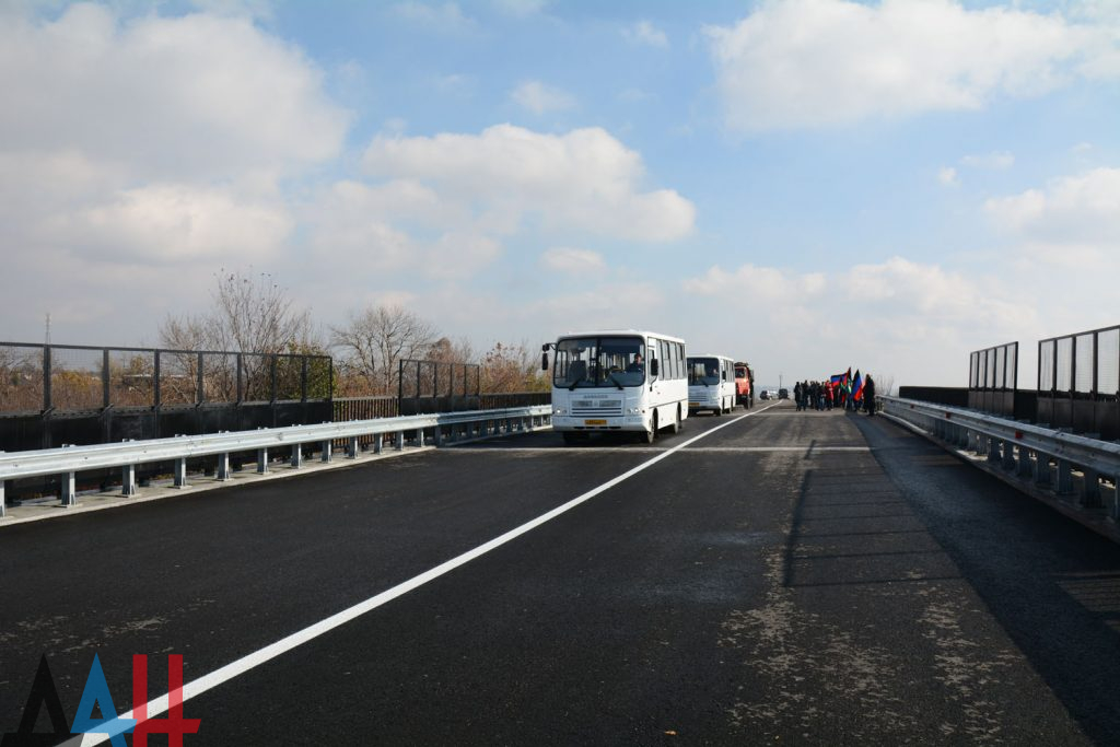 Дороги лнр. Мост Дебальцево. Украина мосты стратегически важные. Донецкая область город Дружковка Украина путепровод.