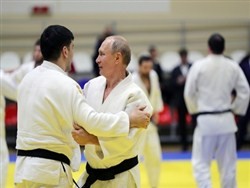 Дзюдоист-чемпион нанес травму Путину - «Политика»