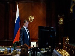 Медведев создал Волго-Камский и Волго-Уральский макрорегионы - «Экономика»