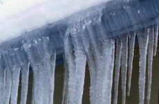 ОБРАТНАЯ СВЯЗЬ: Проведена проверка по информации о падении «ледяной глыбы» на подростка в Вилючинске
