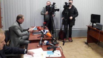 Боягузливі і непрофесійні суди допомагають Порошенку фальсифікувати вибори, – Сергій Власенко - «Политика»