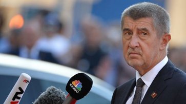 Чешский премьер остался главой крупнейшей партии страны - «Новости Дня»