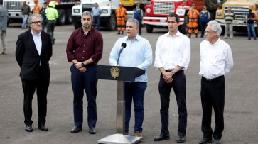 Глава Колумбии приказал вернуть грузовики с гуманитарной помощью - «Новости Дня»