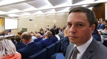 Кадры: Олег Ермолаев покидает пост министра