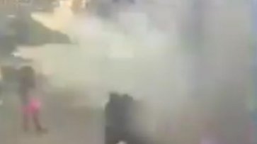 Момент взрыва поезда в Каире попал на видео