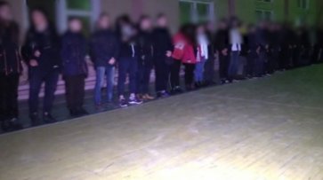 МВД ДНР задержало несколько десятков подростков в Горловке – хотели устроить массовое побоище - «Военное обозрение»