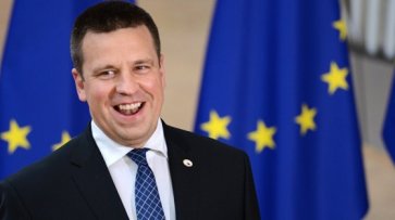 Премьер Эстонии: Мы не дадим негражданам гражданство без всяких условий - «Новости Дня»