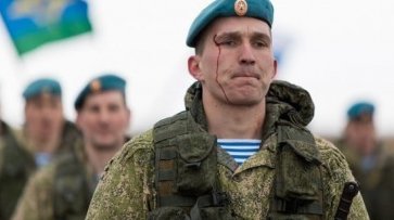 С Днем защитника Отечества: 78% работающих мужчин Волгограда отслужили в армии