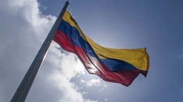 Сотрудники консульства Колумбии покинули Венесуэлу пешком - «Политика»