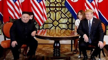 Трамп и Ким Чен Ын завершают переговоры
