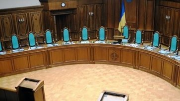 Украинские чиновники и депутаты могут смело обогащаться: Конституционный суд отменил за это уголовную ответственность - «Военное обозрение»