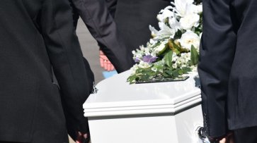 В Самаре все же похоронили мужчину, труп которого жена привезла к зданию администрации