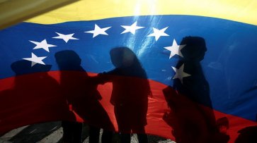 В Венесуэле погибли первые волонтеры на границе с Бразилией. США готовят вторжение в страну - «Военное обозрение»