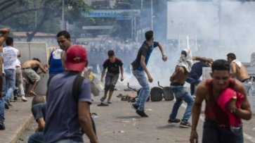 Вашингтон провоцирует «народное восстание» в Венесуэле, чтобы оправдать свое вооруженное вторжение в страну - «Военное обозрение»