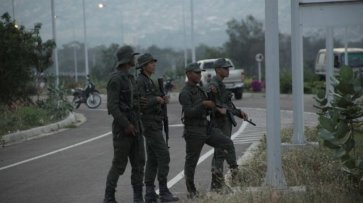 Венесуэла развернула войска на границе с Колумбией - «Политика»