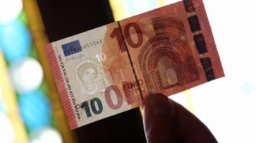 В Латвии для борьбы с «тенью» хотят ограничить сделки с наличными деньгами - «Новости Дня»