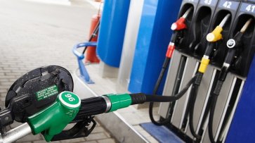 В России дешевеет бензин, подсчитал Росстат - «Новости Дня»