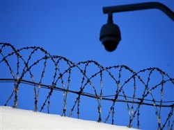Девять человек сбежали из изолятора в Сибири - «Новости дня»