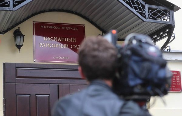 Экс-следователь ФСБ арестован по подозрению в получении взятки от Галумова - «Новости Дня»