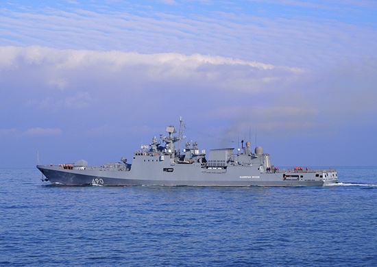 Фрегат «Адмирал Эссен» ВМФ России прибыл в Стамбул на оборонную выставку - «Новости Дня»