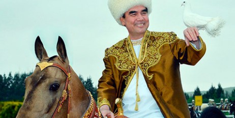 Глава Туркменистана зачитал рэп про жеребенка (видео) - «Общество»