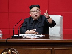 Ким Чен Ын пригрозил нанести удар по желающим поставить КНДР на колени - «Новости дня»