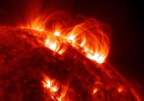 Астрономы нашли «корональные дожди» у самой поверхности Солнца - «Происшествия»
