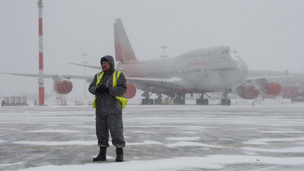 Более 25 рейсов задержано и отменено в аэропортах Москвы - «Новости Дня»