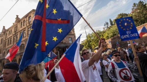 Чехи больше всех в Евросоюзе хотят выйти из него - «Новости Дня»
