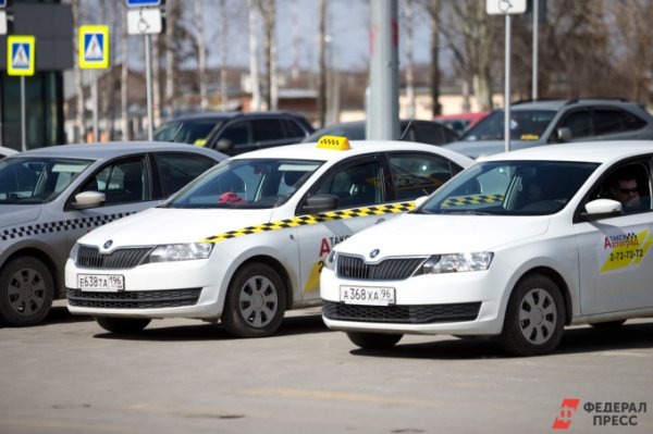 Челябинские таксисты взвинтили цены в четыре раза из-за снегопада