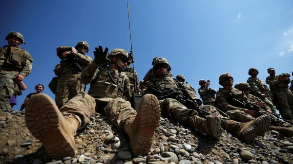 Четверо американцев погибли при взрыве в Афганистане - «Новости Дня»