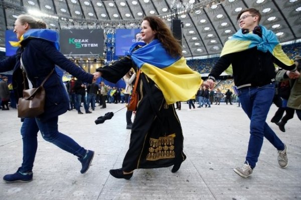 Дебаты Порошенко и Зеленского в «Олимпийском» собрали 22 тысячи человек - «Политика»