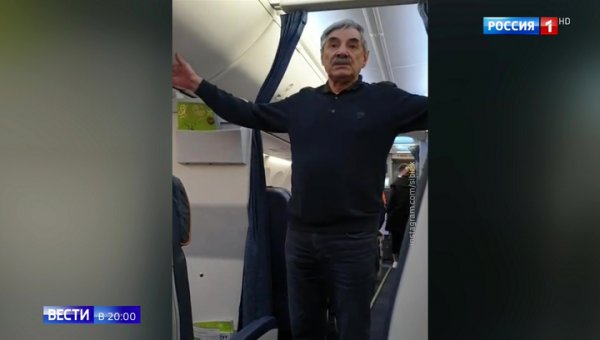 Директор Панкратова-Черного: актер не хамил, но извинился перед пассажирами - «Новости дня»