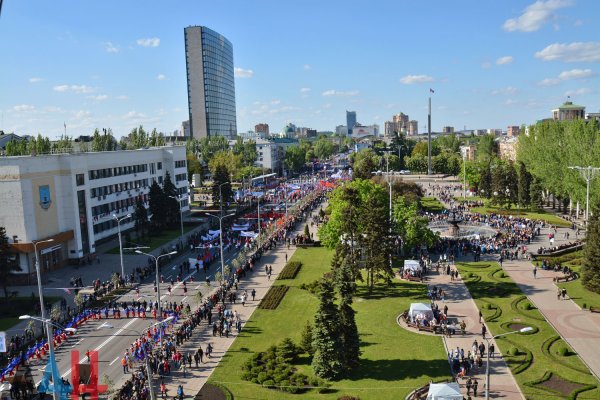Донецк сквозь время: площадь Ленина