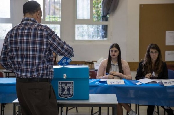 Экзитполы показали лидерство соперников Нетаньяху на выборах в Израиле - «Политика»
