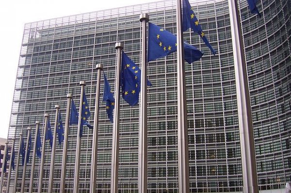 ЕС раскритиковал выход США из договора о торговле оружием - «Происшествия»