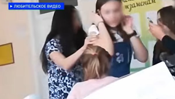 Головой о стену: в Красноярске учительница избила двух восьмиклассниц - «Новости дня»