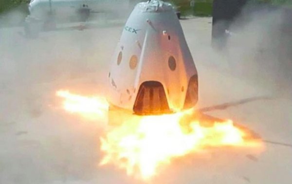 Испытания пилотируемого корабля SpaceX провалились - (видео)