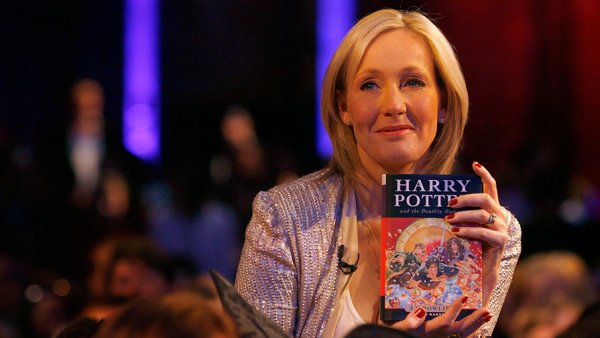 Книги о Гарри Поттере сожгли священники в Польше - «Новости Дня»